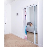 Porte-miroir coulissante de 60 x 80 po à roulement au haut, blanc