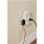 Adaptateur mural à 6 sorties avec limiteur de surtension et ports USB