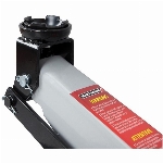 Cric hydraulique, capacité de 2,25 tonnes