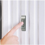 Bouton-poussoir lumineux fini nickel satiné avec fil pour carillon de porte